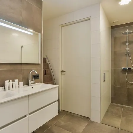 Luxury Family Schinkeldijkje * 阿斯米尔